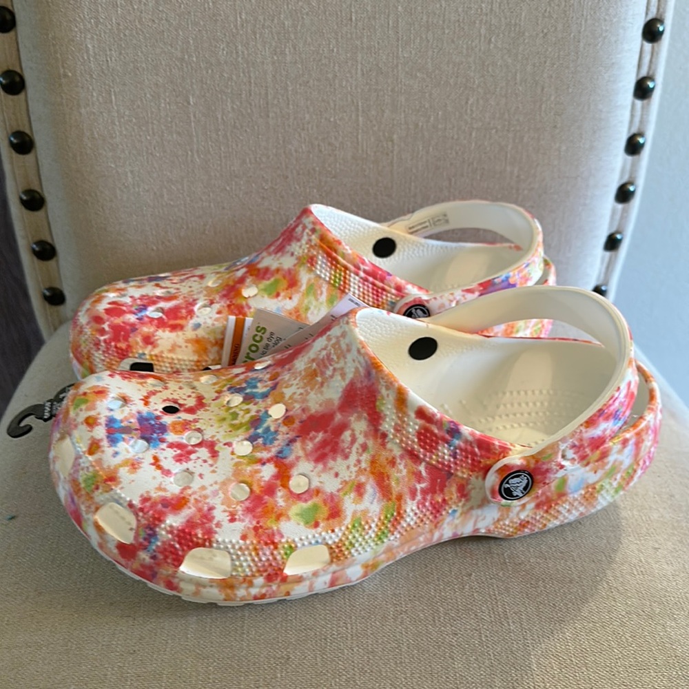 Crocs Classic Tie Dye Graphic Clog New Orange Zing Pink Size 12